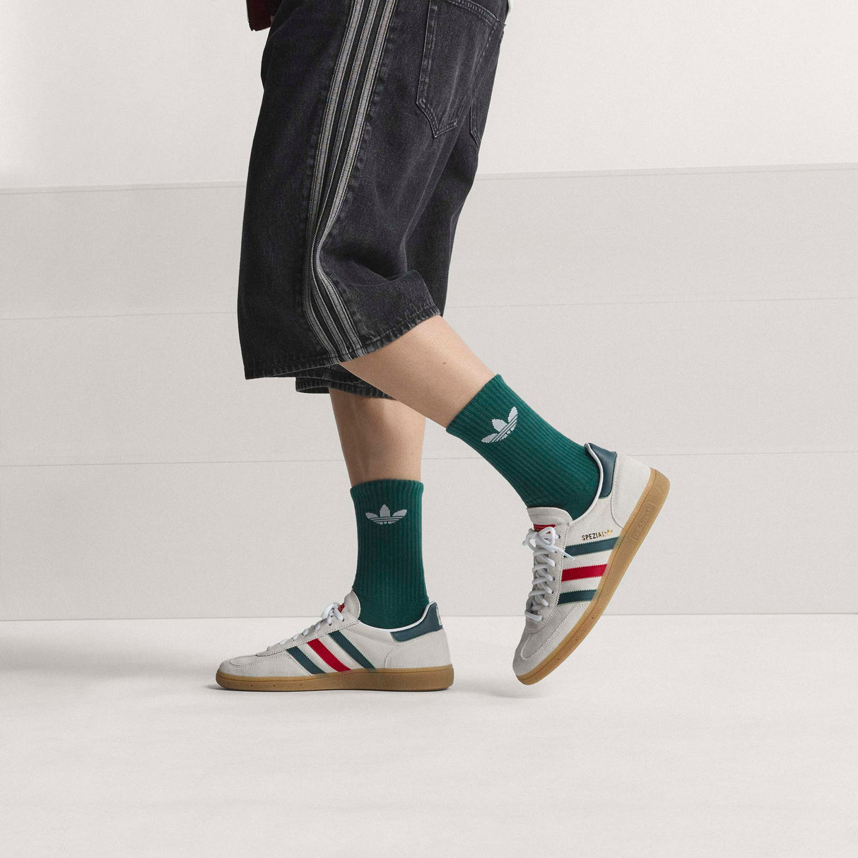 Tenis adidas Mexico Handball Spezial - Blanco/Escarlata
