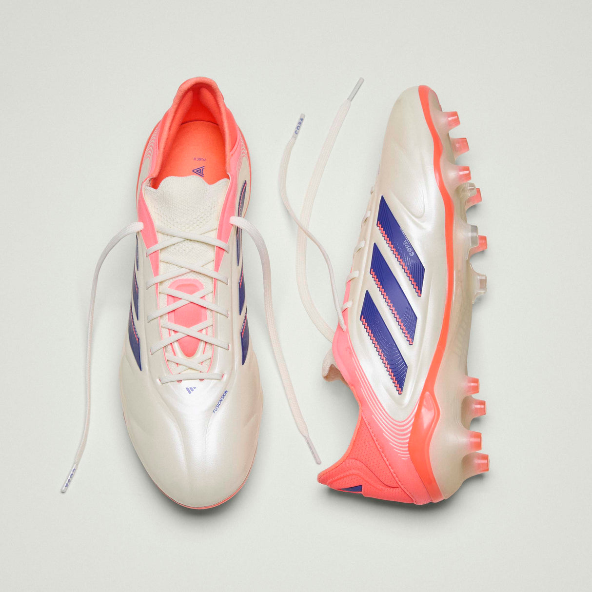 Botines de fútbol para hombre adidas Copa Pure III Elite FG - Blanco/Azul/Naranja