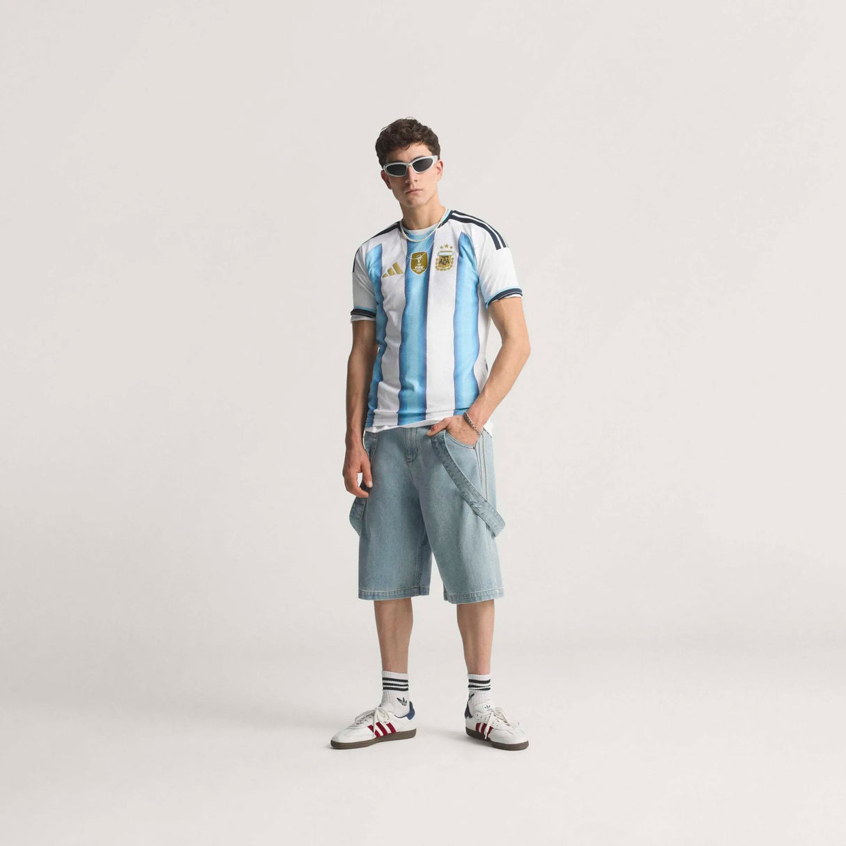 adidas Camiseta de Fútbol Auténtica Argentina de Local para Hombre 26 - Blanco/Azul