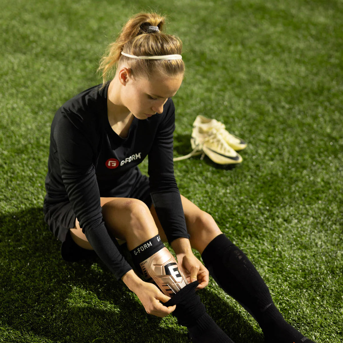 G-Form Pro-S Vento NOCSAE Soccer Shin Guards - Sapphire Pearl