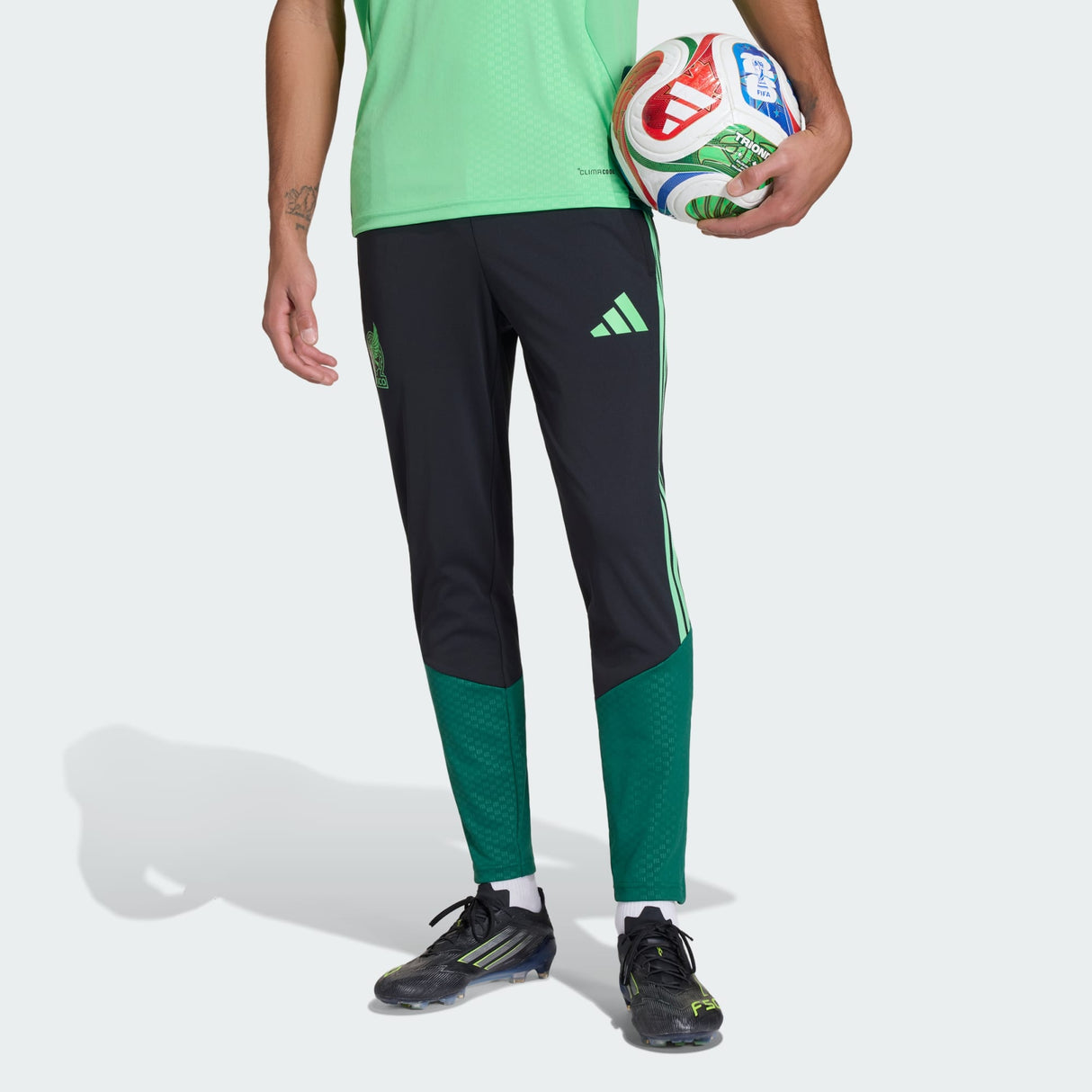 Pantalones de fútbol adidas México 26 Tiro Training - Negro