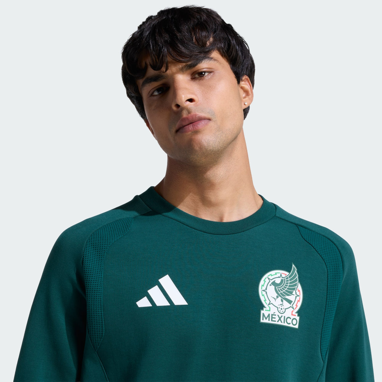 Sudadera de cuello redondo Tiro Travel de adidas México - Verde