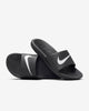 Chanclas Nike Kawa para niños en negro y blanco