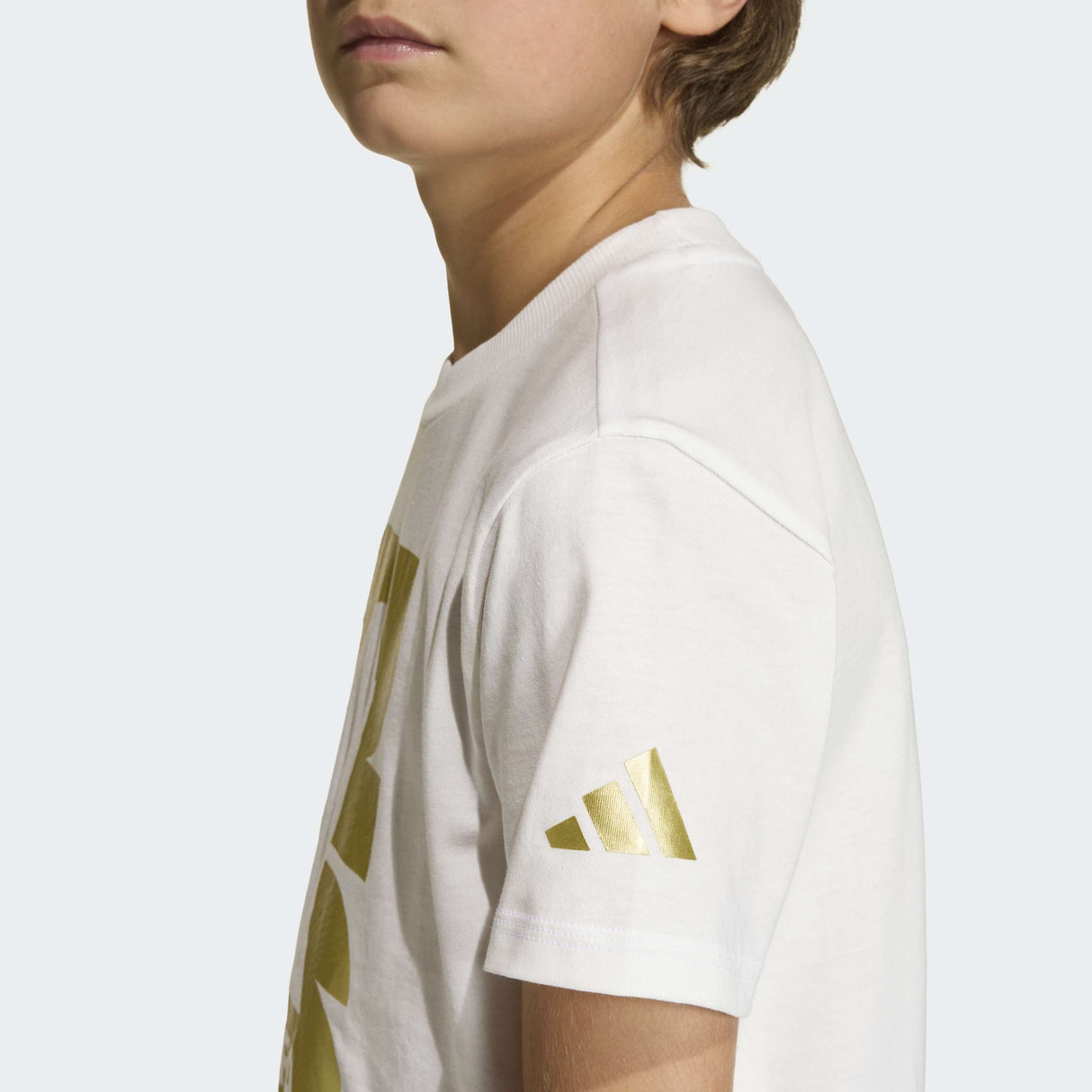 adidas FIFA World Cup 2026 Official Emblem Men's Soccer T-Shirt - Best Buy Soccer