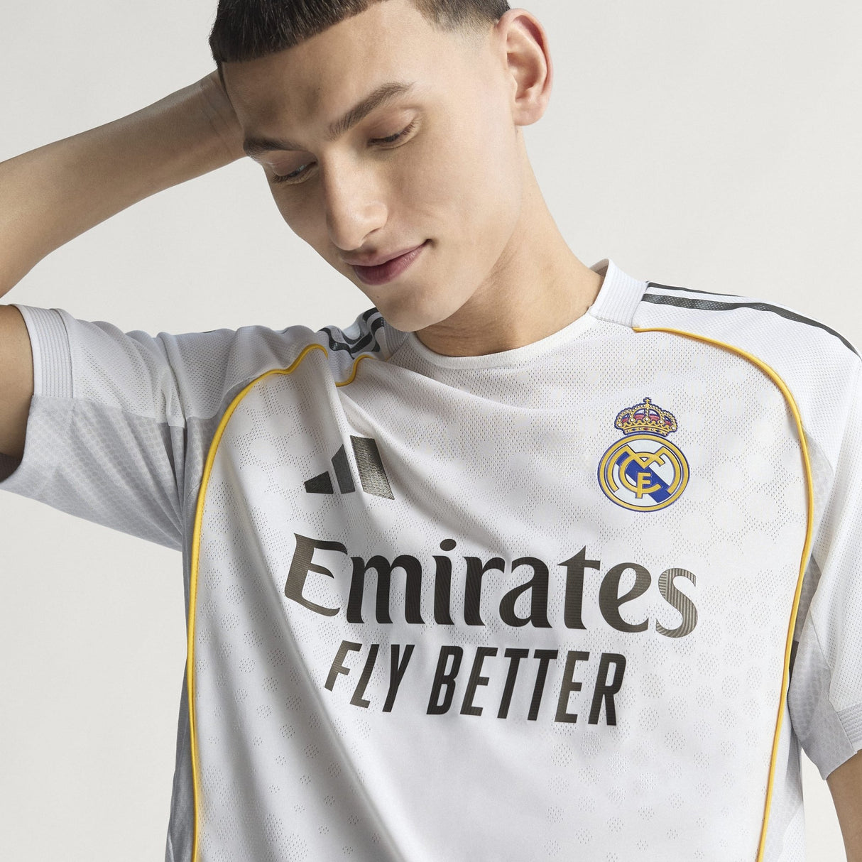 adidas Real Madrid Home Authentic Men's Soccer Jersey 25/26 - White - Best Buy Soccer