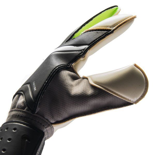 Nike Grip 3 Goalkeeper Gloves Black/White - Best Buy Soccer
