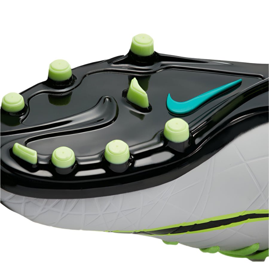 Nike JR Hypervenom Phelon II FG Soccer Cleats - Pure Platinum/Metallic Silver/Ghost Green - Best Buy Soccer