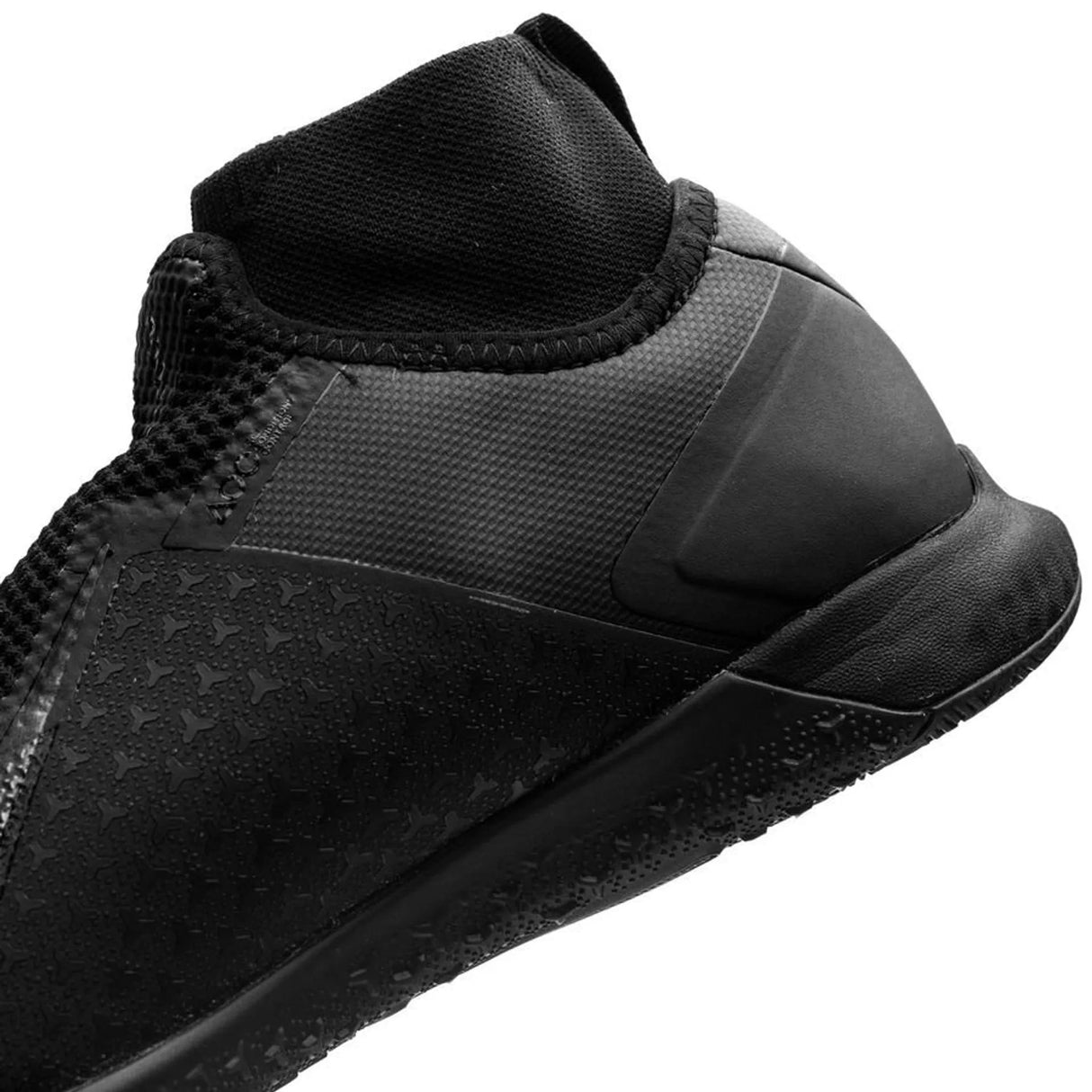 Nike Phantom Vision React Pro DF IC Indoor Soccer Shoes - Best Buy Soccer