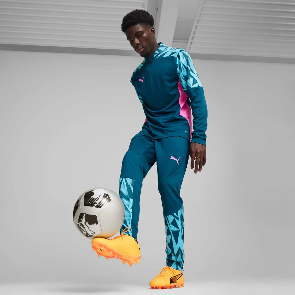 PUMA King Ultimate FG/AG Multi - Ground Soccer Cleats Sun Stream/Puma Black/Sunset Glow - Best Buy Soccer