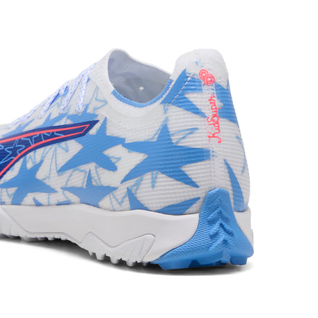 PUMA Ultra 6 Match KidSuper X CP TT Botas de fútbol para hombre de césped artificial - Blanco/Rosa/Azul