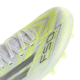 Tacos de fútbol adidas F50 Sparkfusion Pro Mid Cut FG/AG para mujer - Blanco/Hierro/Amarillo