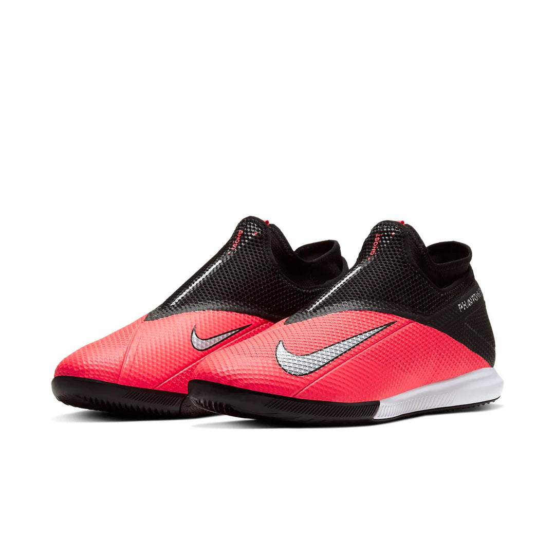 Nike Phantom Vision 2 Academy Dynamic Fit IC Indoor/Court Soccer Shoe