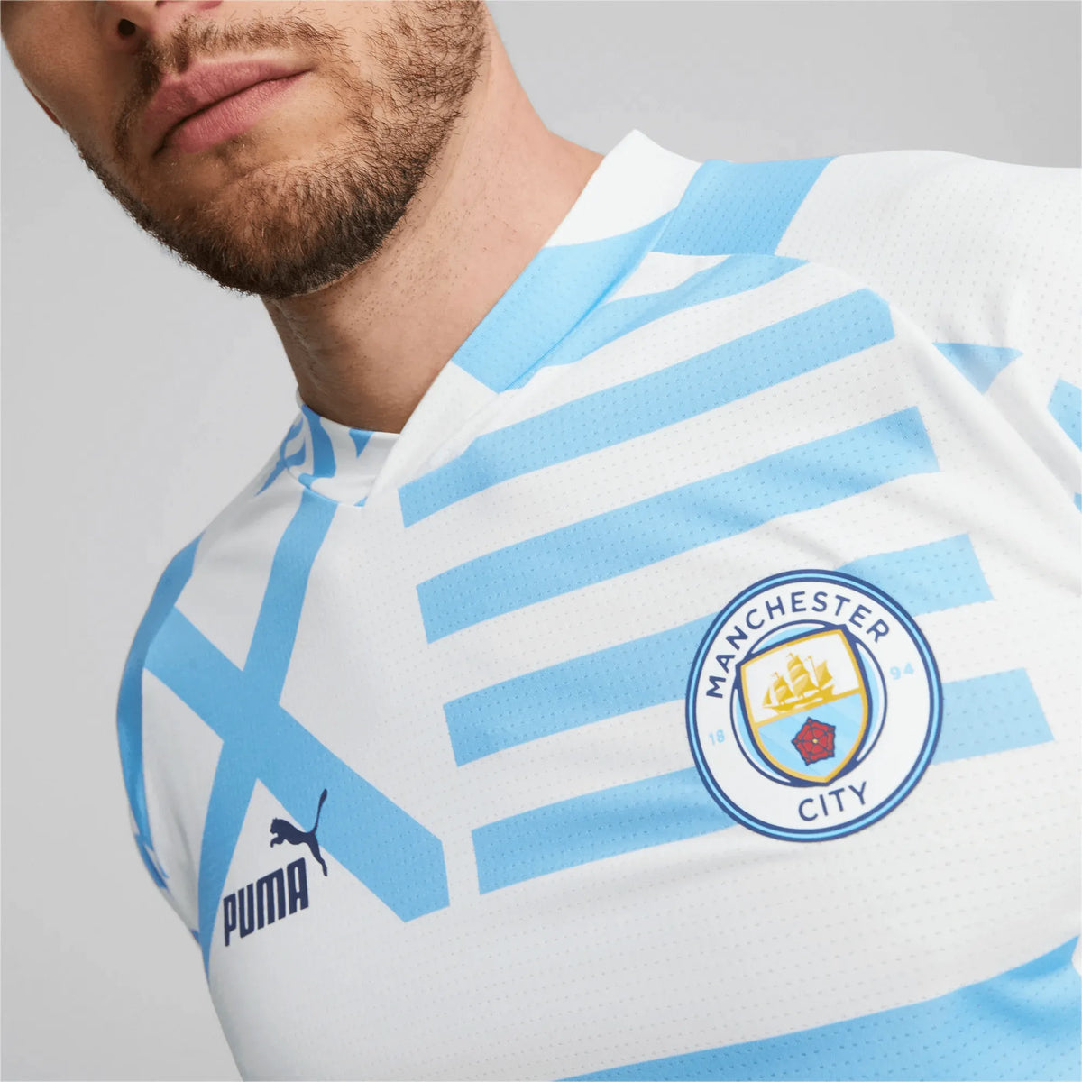 PUMA Manchester City Pre-Match Jersey 2022/2023