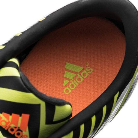Tacos de fútbol para terreno firme Predator Absolado Instinct FG de adidas para niños - amarillo flash claro/blanco/gris
