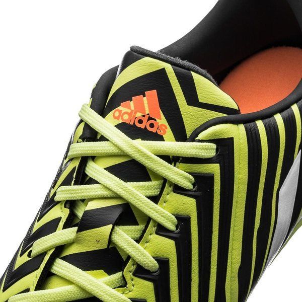 Tacos de fútbol para terreno firme Predator Absolado Instinct FG de adidas para niños - amarillo flash claro/blanco/gris