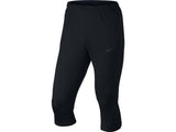 Nike Strike Tech de tres cuartos negro