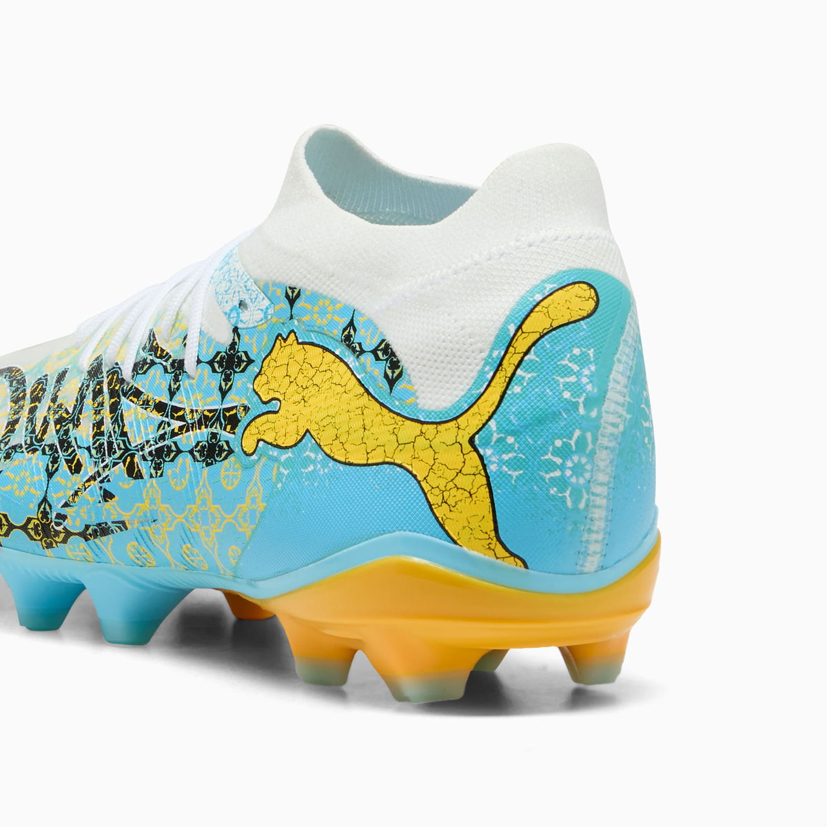 PUMA Future 9 Match Playmaker FG/AG Firm Ground/Artificial Ground Men's Soccer Cleats - White/Blue