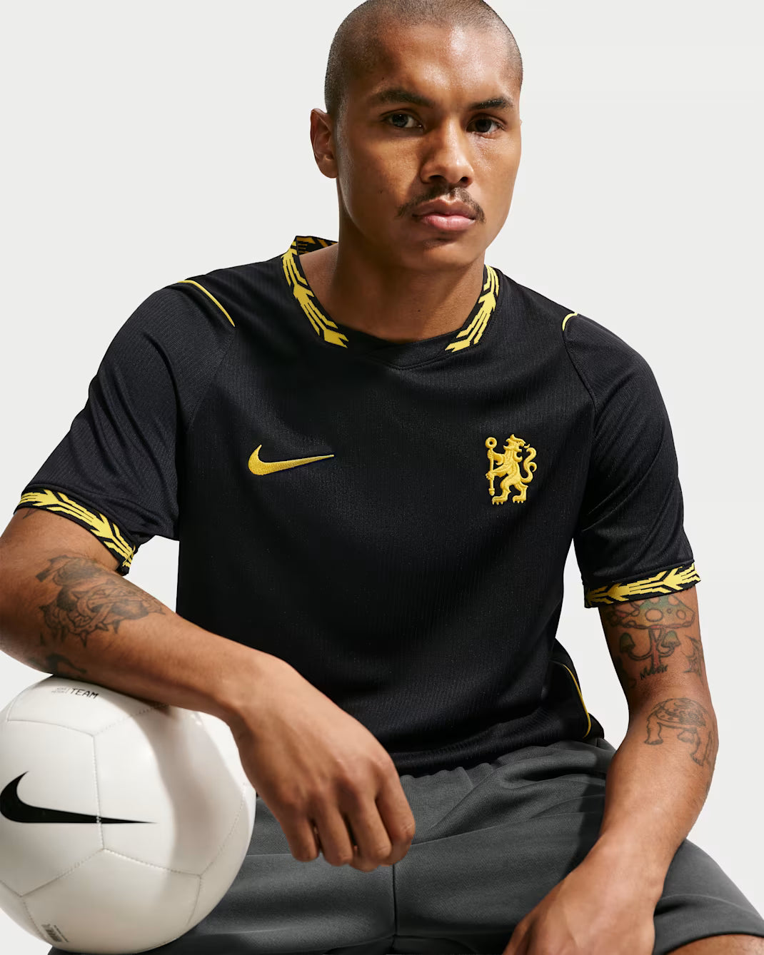 Nike Chelsea Away Stadium Jersey 2026-27 - Black/Midwest Gold/Midwest Gold