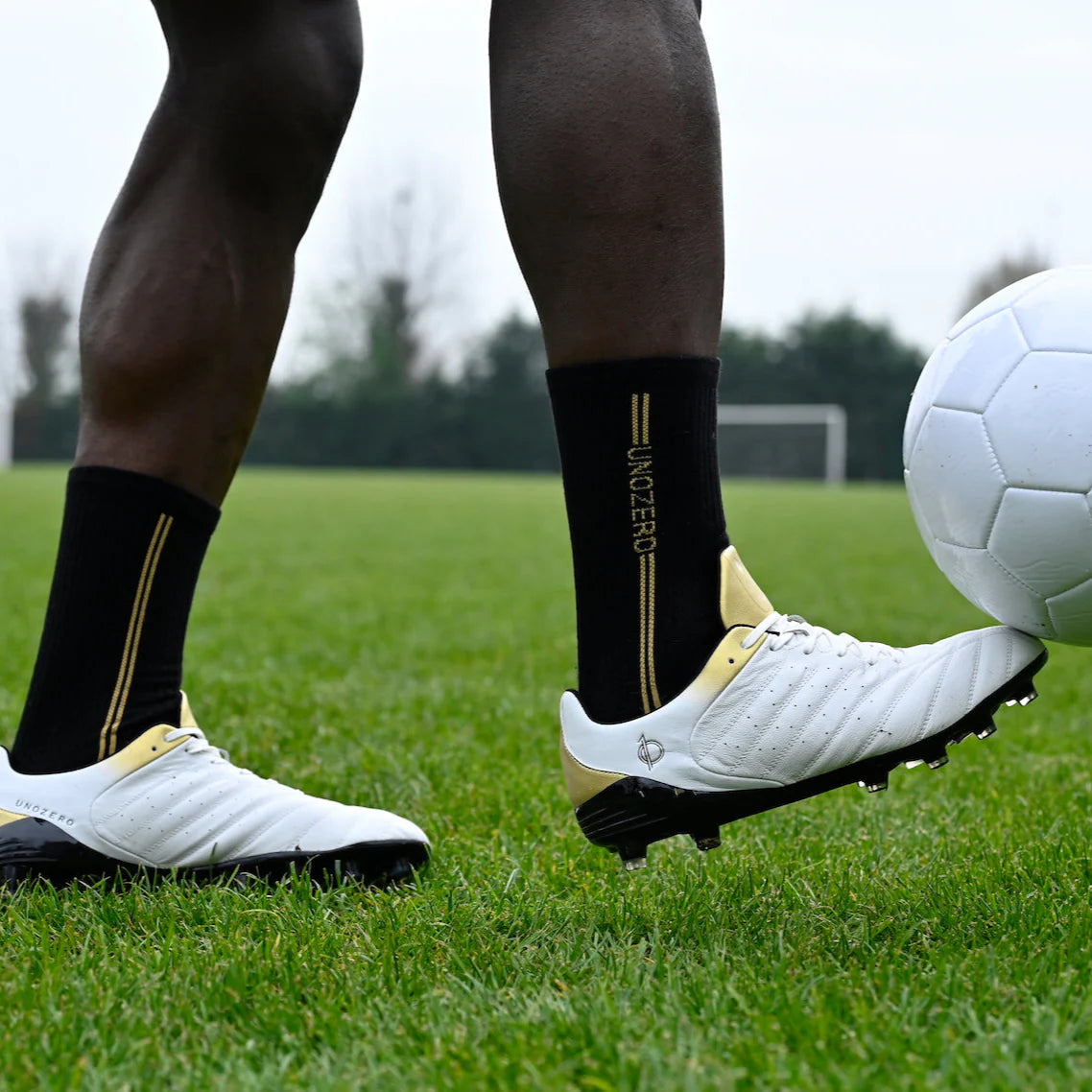 Unozero Aventto FG Firm Ground Football Boots White