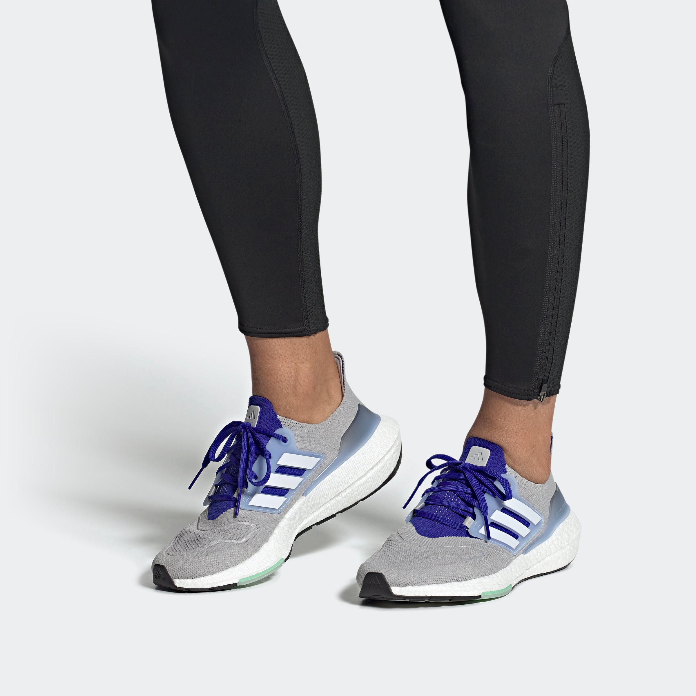 adidas Ultraboost 22 Grey/White/Lucid Blue