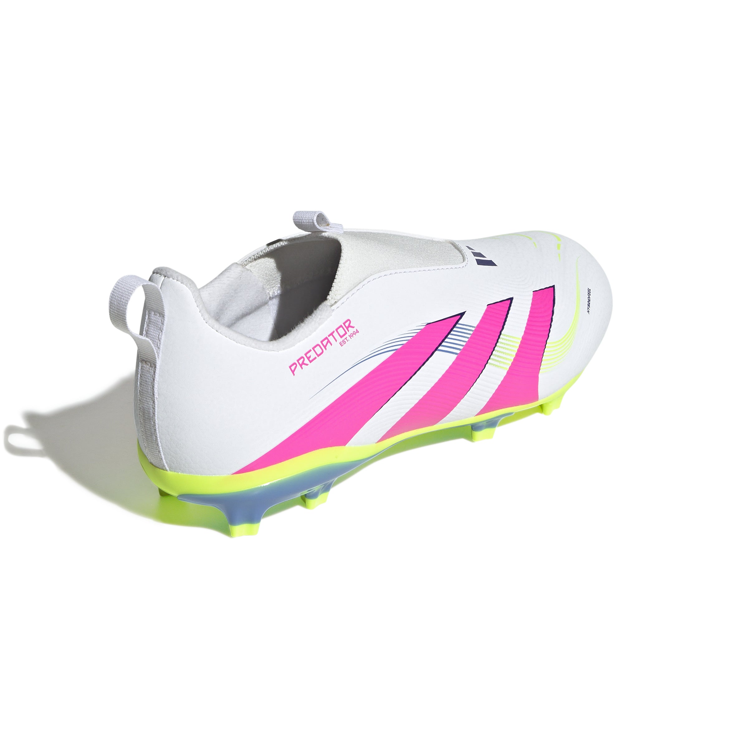 Botas de fútbol adidas Predator League sin cordones para terreno firme y múltiple para niños, color blanco y rosa