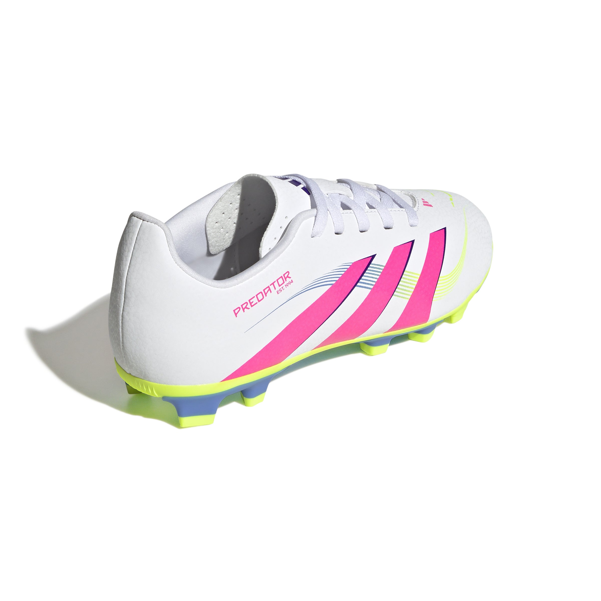 Botas de fútbol para terreno firme y múltiple adidas Predator Club para niños, color blanco y rosa