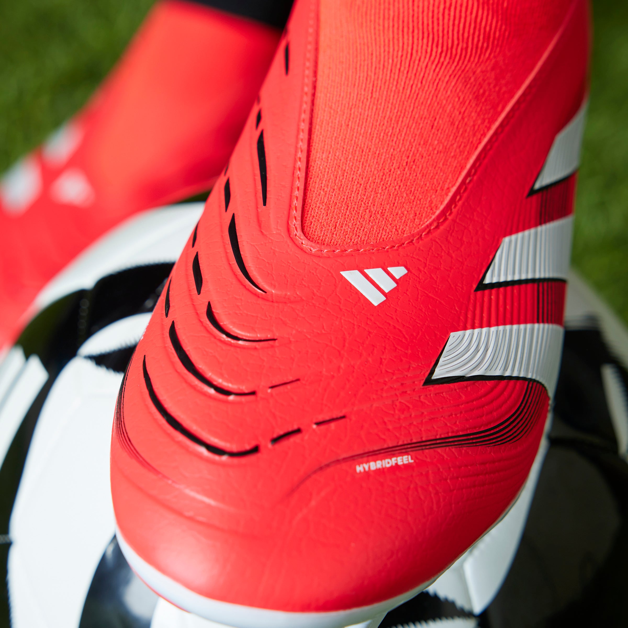 adidas Predator League Laceless FG/MG Firm/Multi-Ground Boots Red