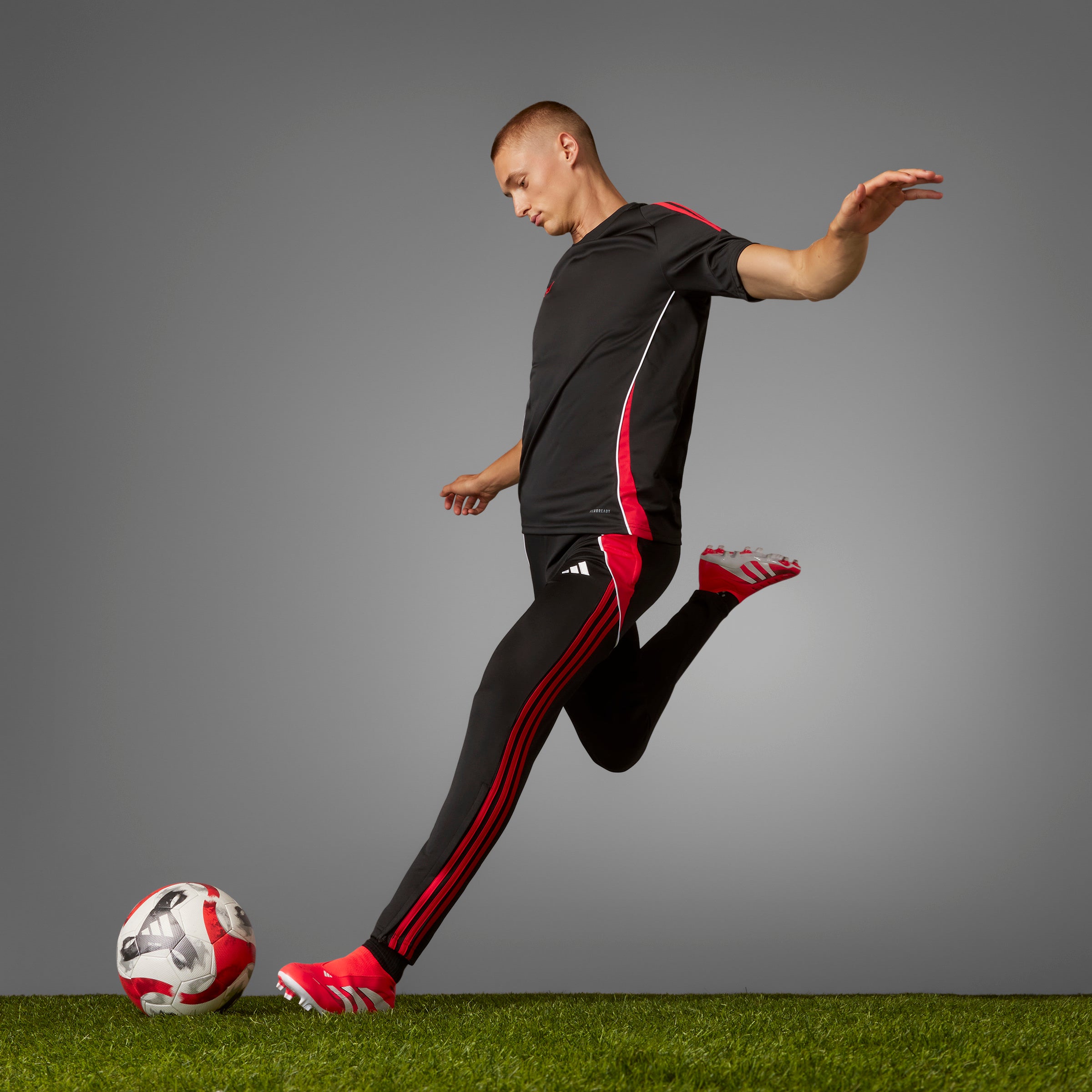 adidas Predator League Laceless FG/MG Firm/Multi-Ground Boots Red