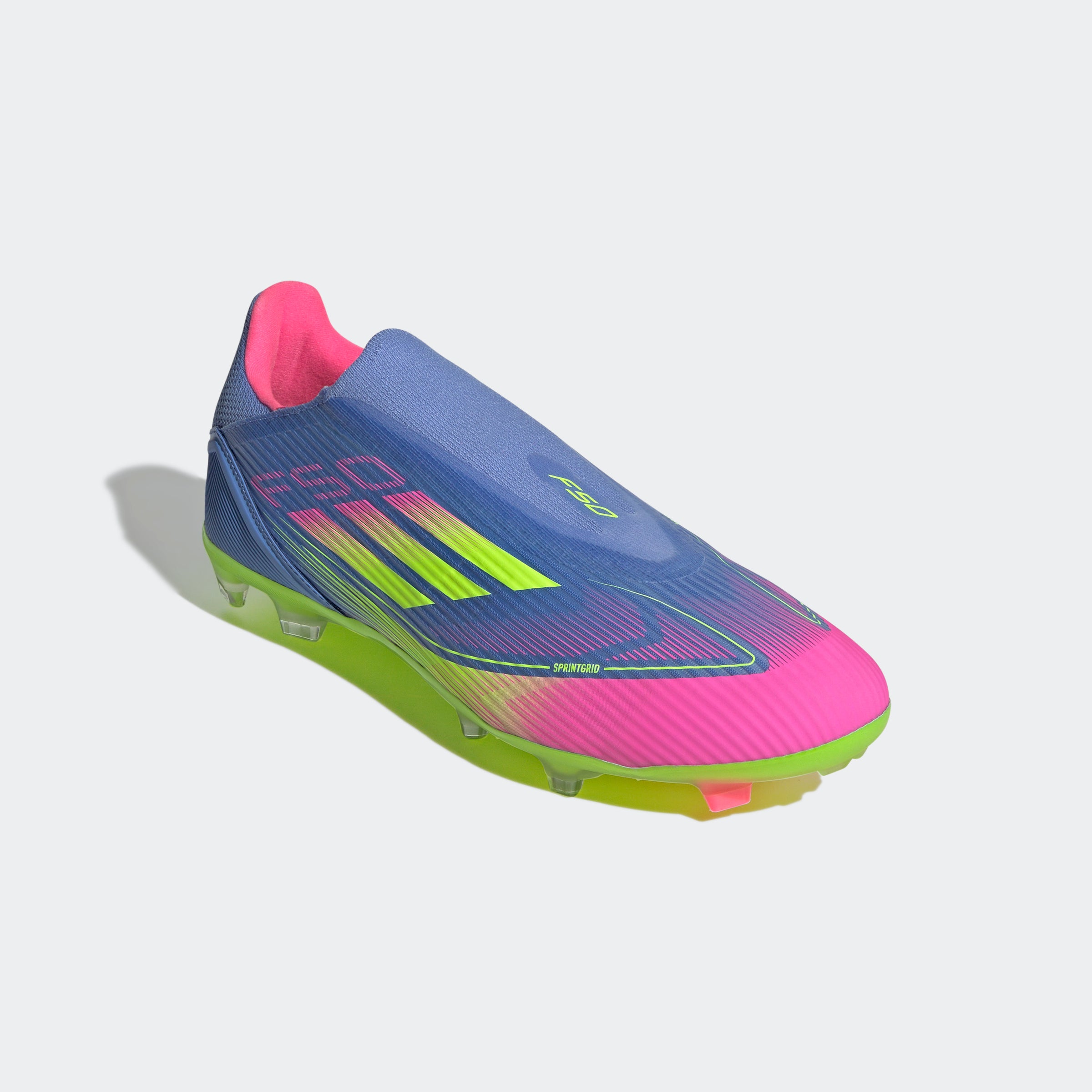 Botas de fútbol adidas F50 League sin cordones para terreno firme y multisuperficie en azul y limón
