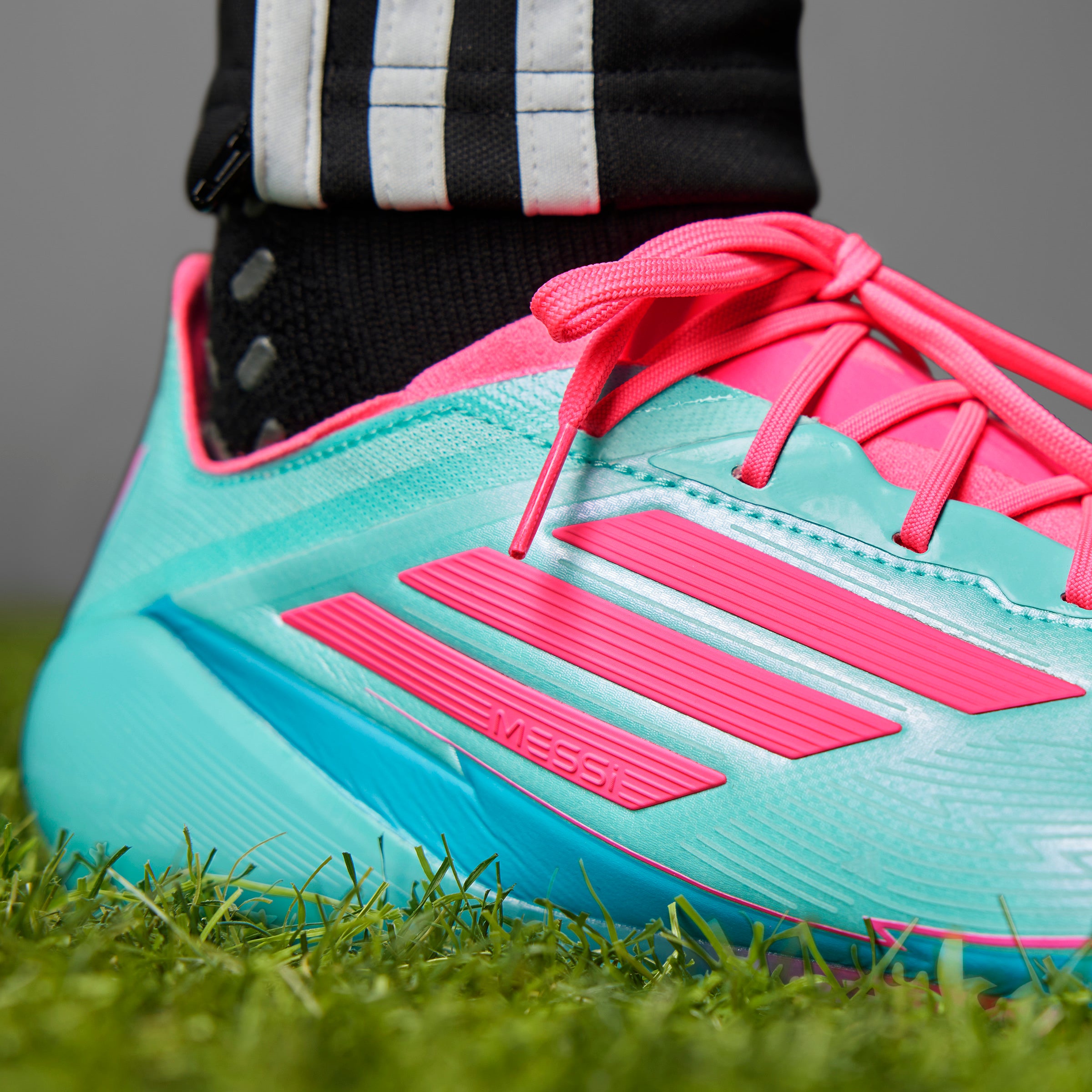 adidas F50 Elite Messi Firm Ground Boots Aqua/Pink