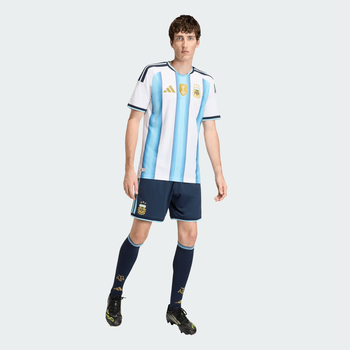 adidas Camiseta de Fútbol Auténtica Argentina de Local para Hombre 26 - Blanco/Azul