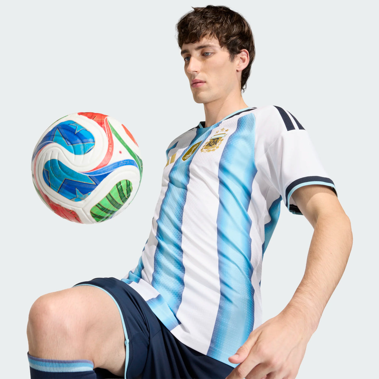 adidas Camiseta de Fútbol Auténtica Argentina de Local para Hombre 26 - Blanco/Azul