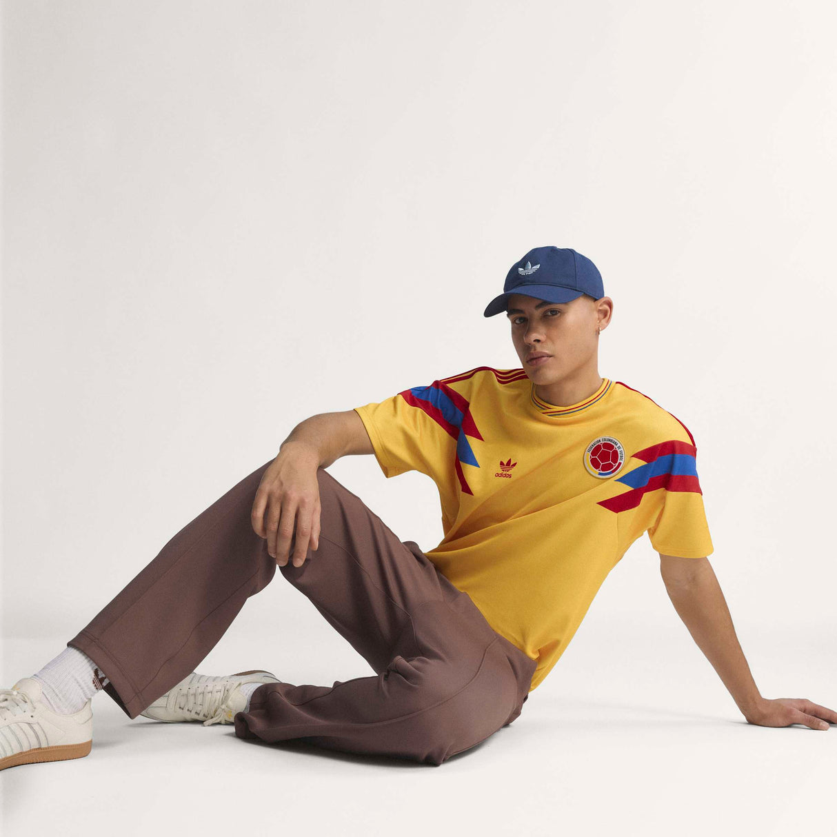 adidas Colombia Away Men's Soccer Jersey 1990 - Gold