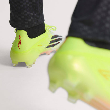 Tacos de fútbol para hombre adidas F50 Elite FG Firm Ground - Amarillo/Negro/Rojo