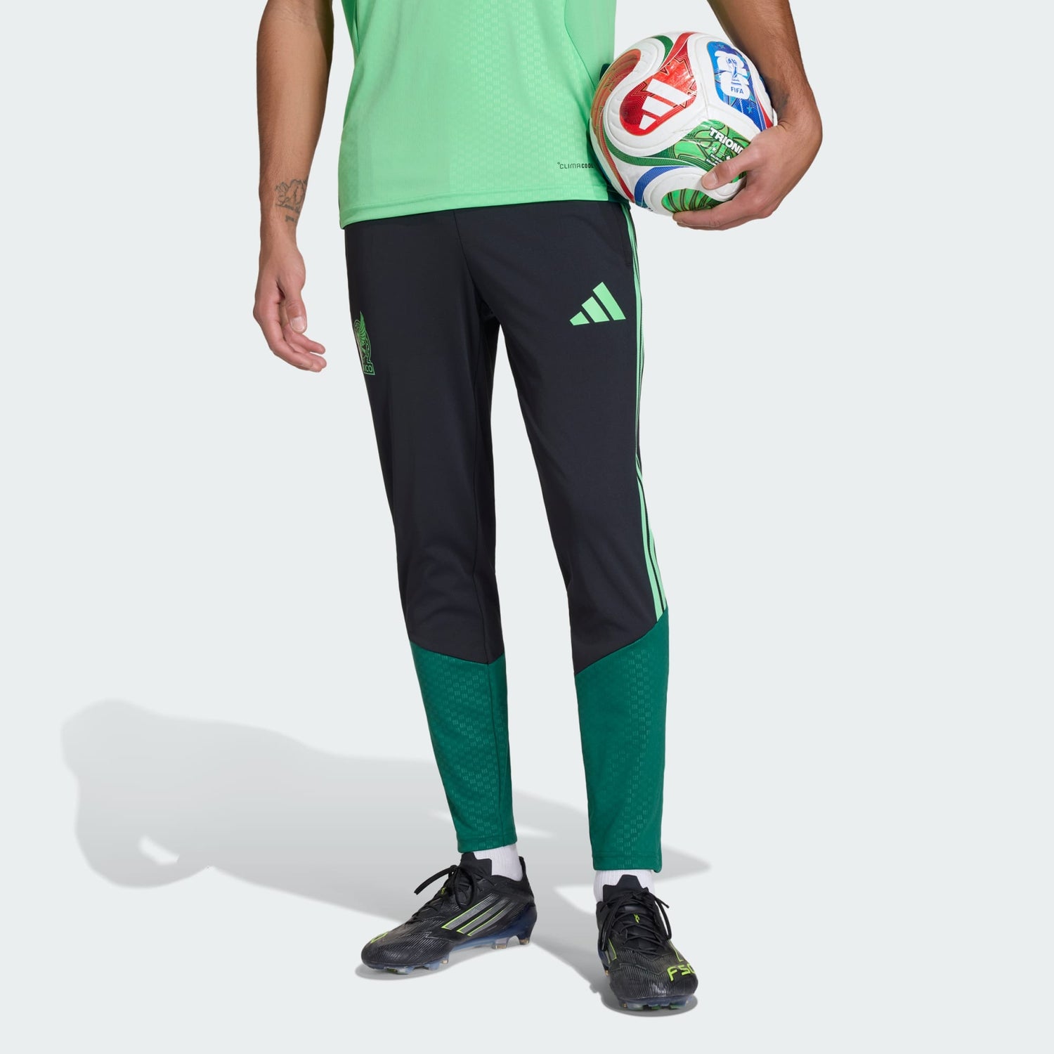 Pantalones de fútbol adidas México 26 Tiro Training - Negro