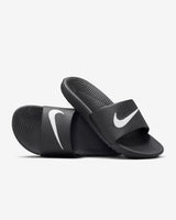 Chanclas Nike Kawa para niños en negro y blanco