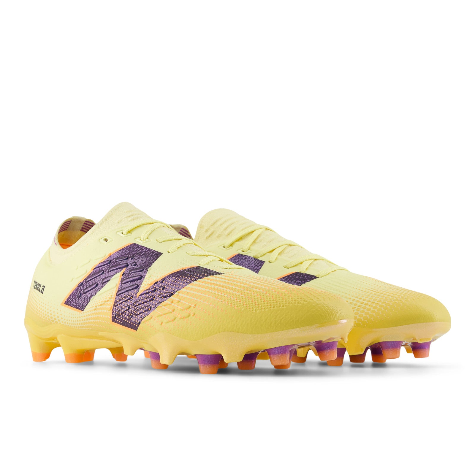 New Balance Tekela Pro Low Firm Ground V4+ Parchment