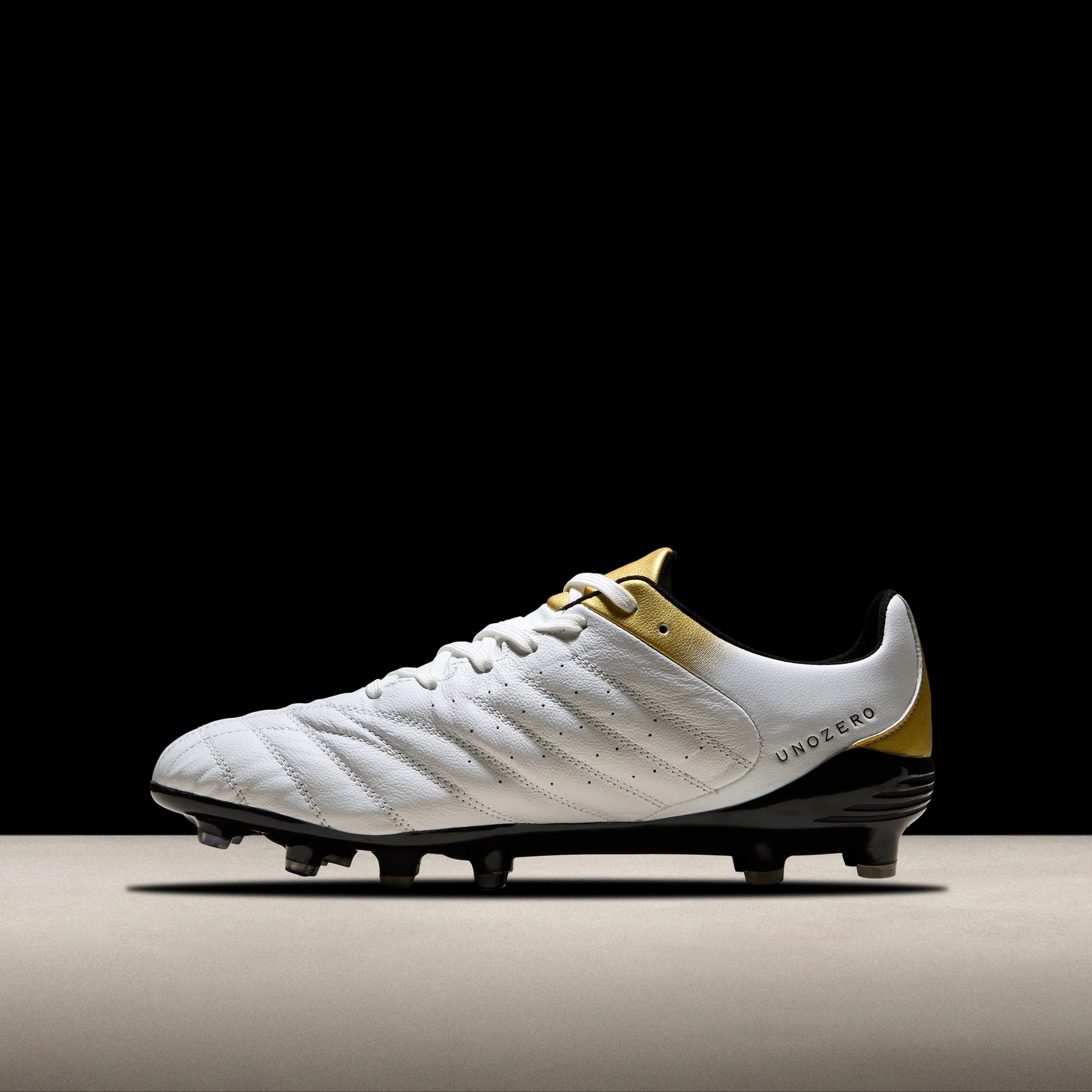 Unozero Aventto FG Firm Ground Football Boots White
