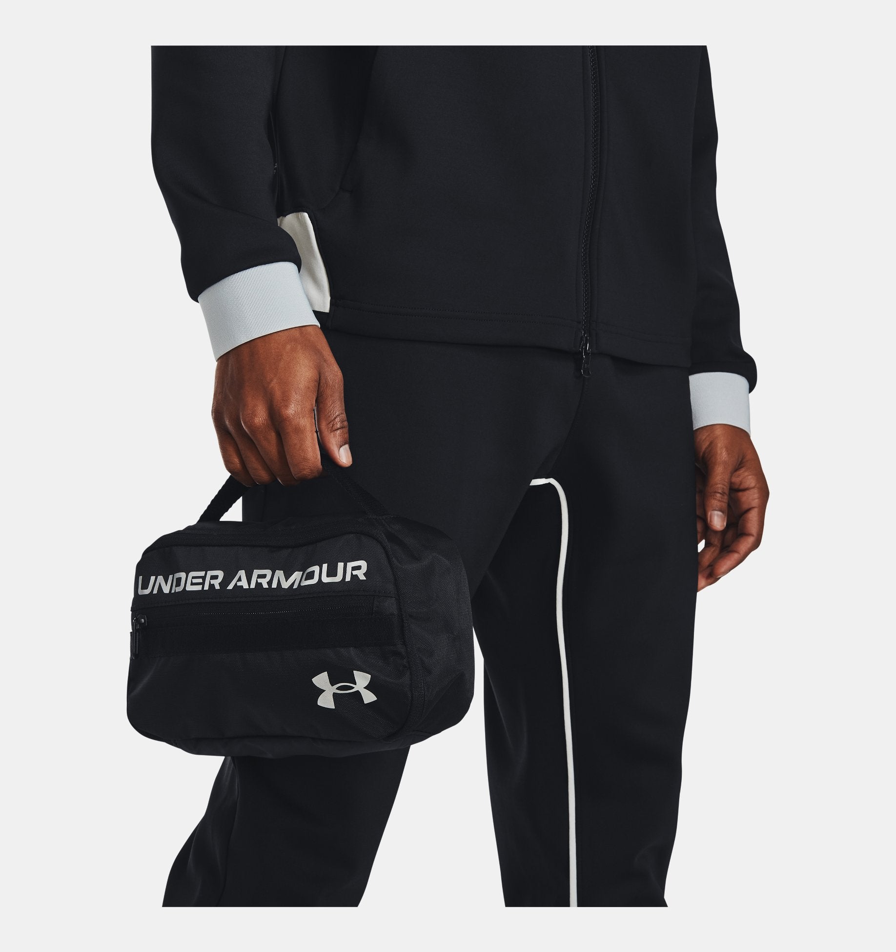 Under Armor Contain Travel Kit Black