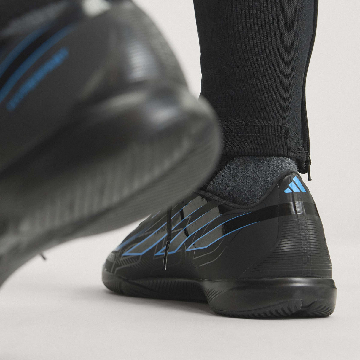 adidas F50 Hyperfast League Indoor Men's Soccer Shoes - Black/Black/Blue - Best Buy Soccer