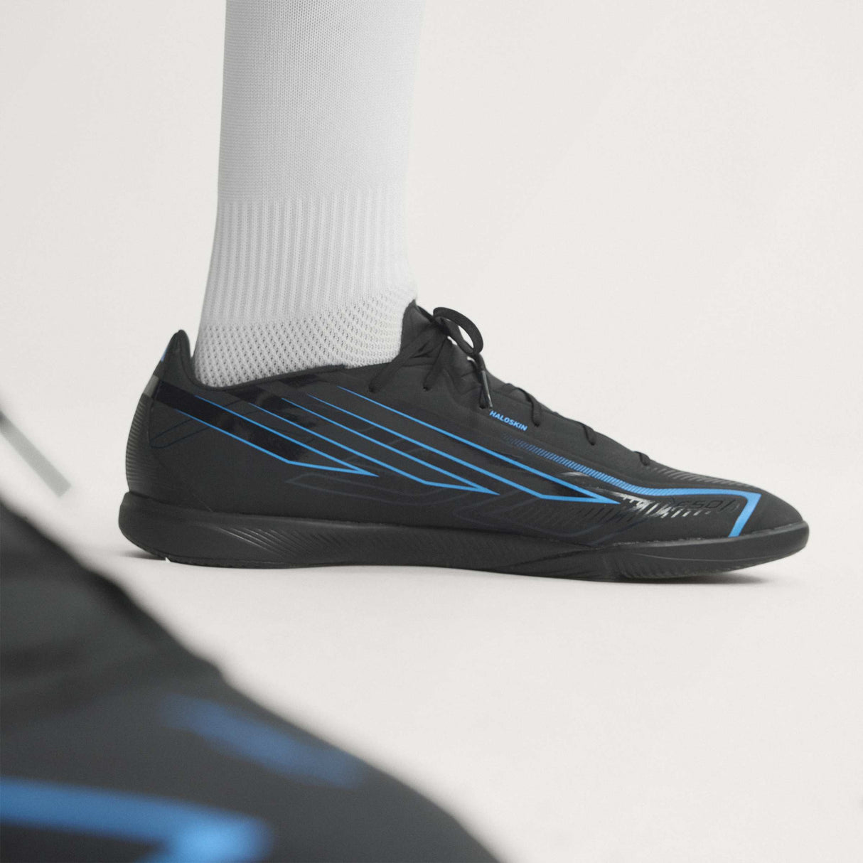 adidas F50 Hyperfast League Indoor Men's Soccer Shoes - Black/Black/Blue - Best Buy Soccer