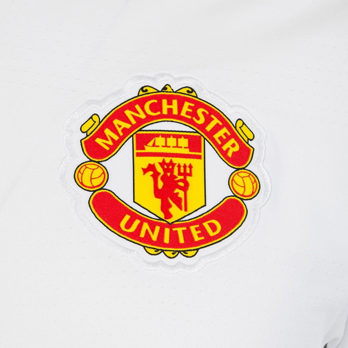 adidas Manchester United Away Jersey 15 - White - Best Buy Soccer