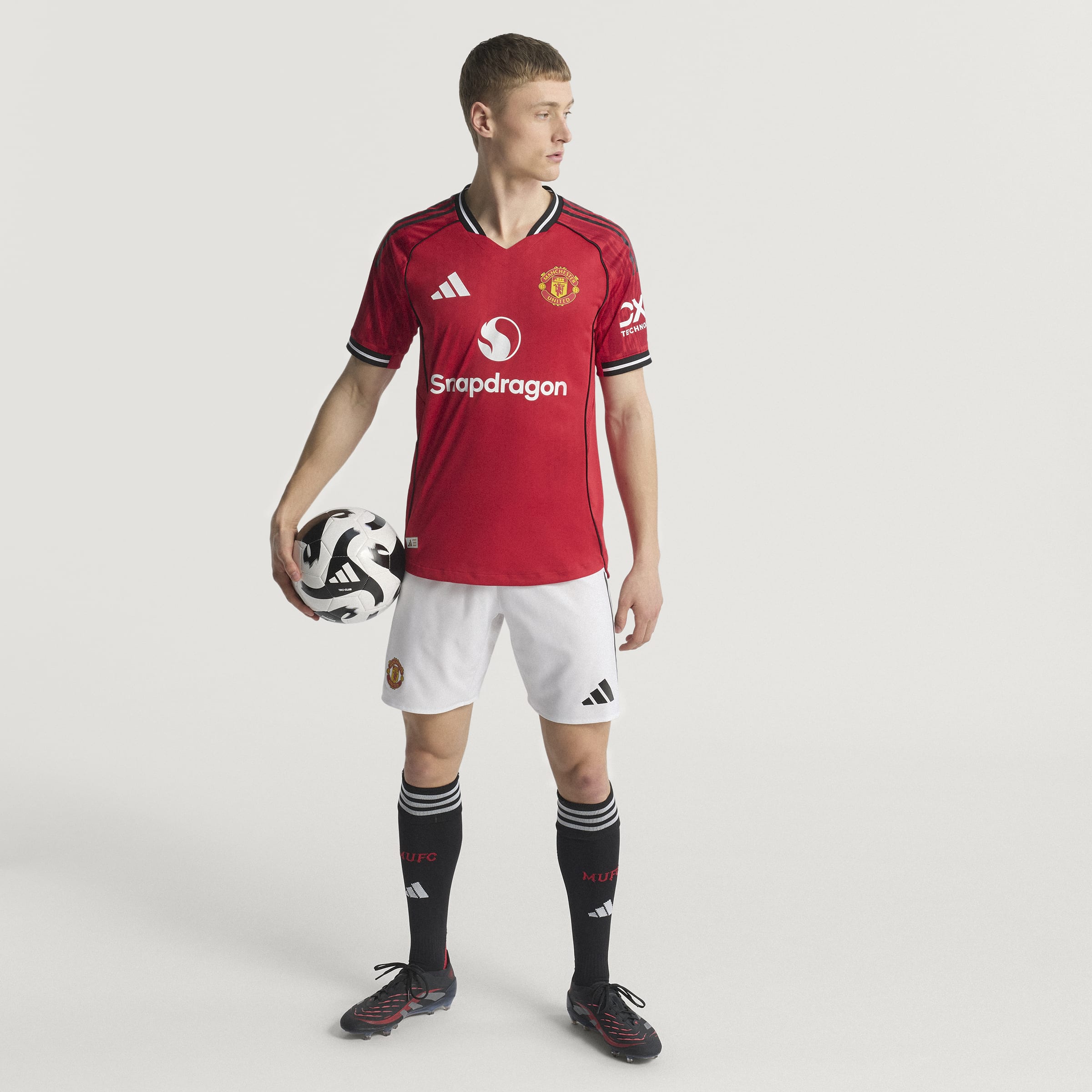 adidas Manchester United Home Authentic Men's Soccer Jersey 25/26 - Red - Best Buy Soccer