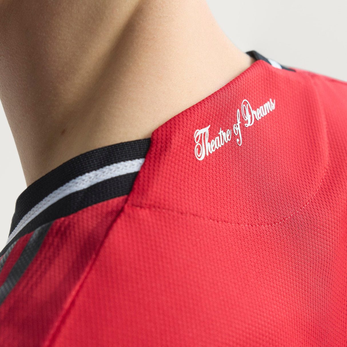 adidas Manchester United Home Authentic Men's Soccer Jersey 25/26 - Red - Best Buy Soccer