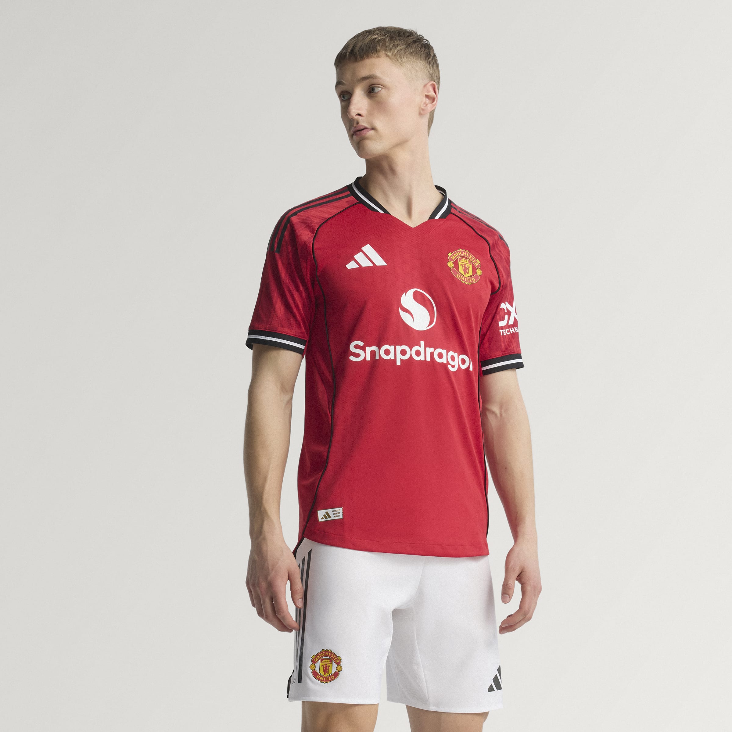 adidas Manchester United Home Authentic Men's Soccer Jersey 25/26 - Red - Best Buy Soccer