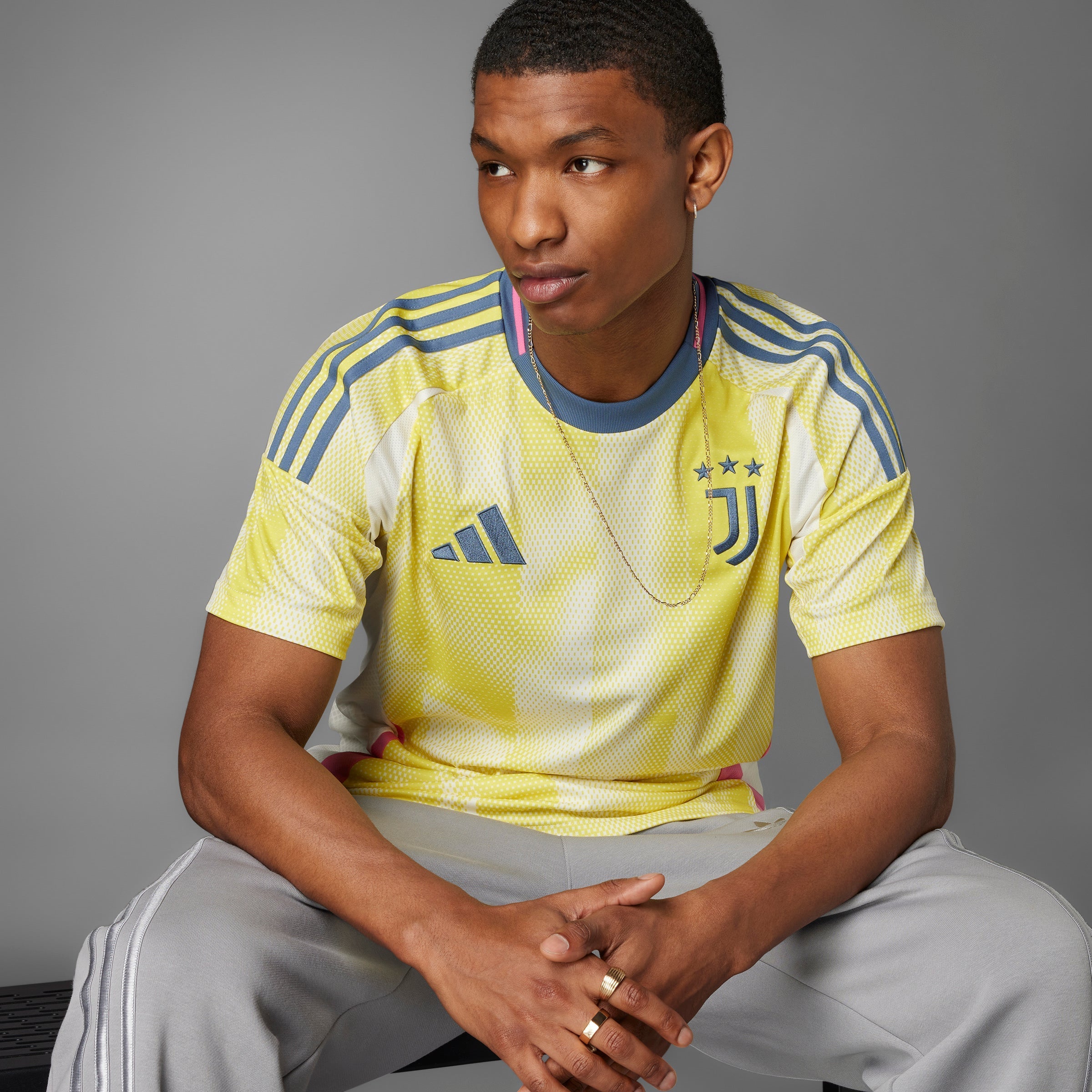 adidas Men's Juventus Away Jersey 24/25 - Best Buy Soccer