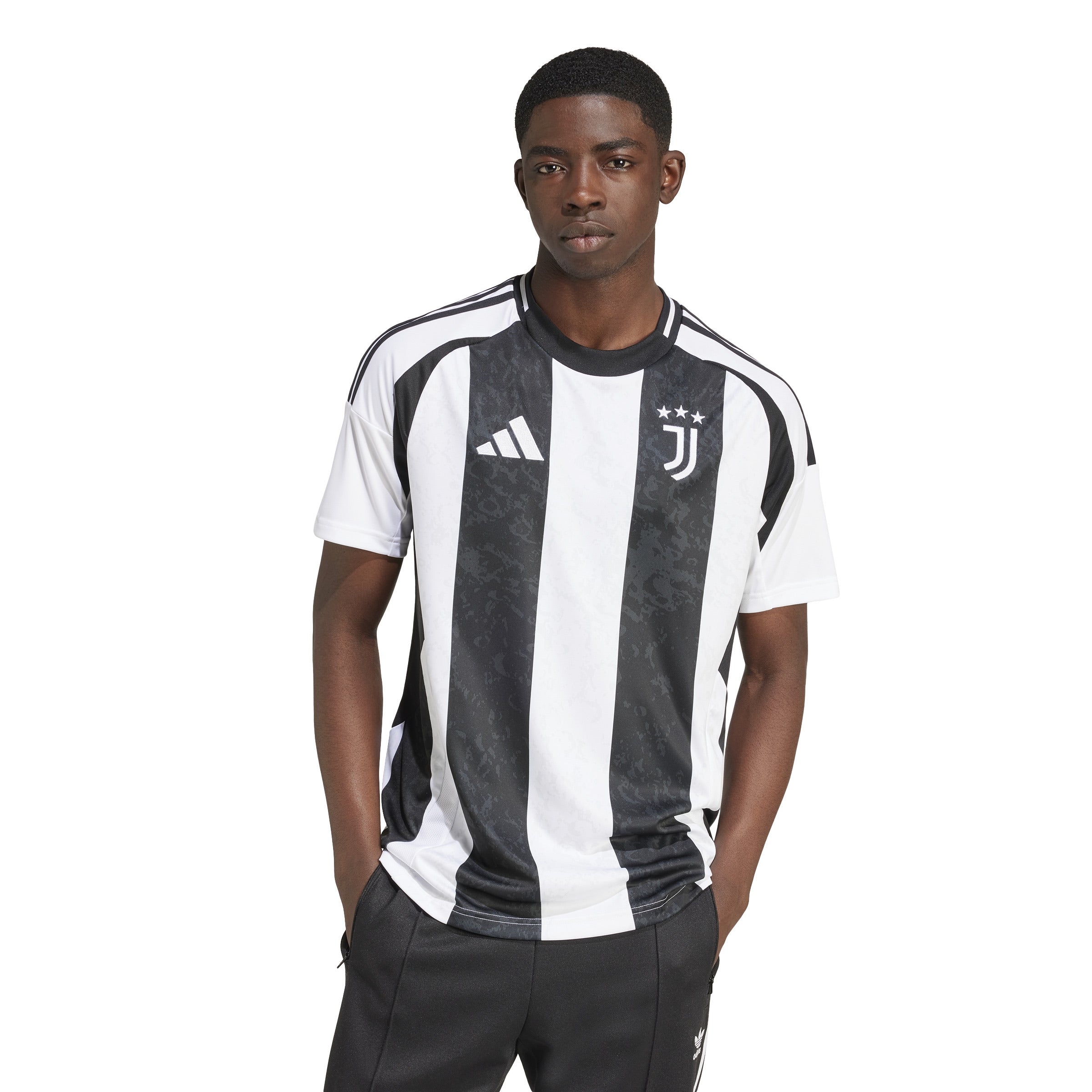 adidas Men's Juventus Home Jersey 24 - Best Buy Soccer