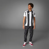 adidas Men's Juventus Home Jersey 24 - Best Buy Soccer