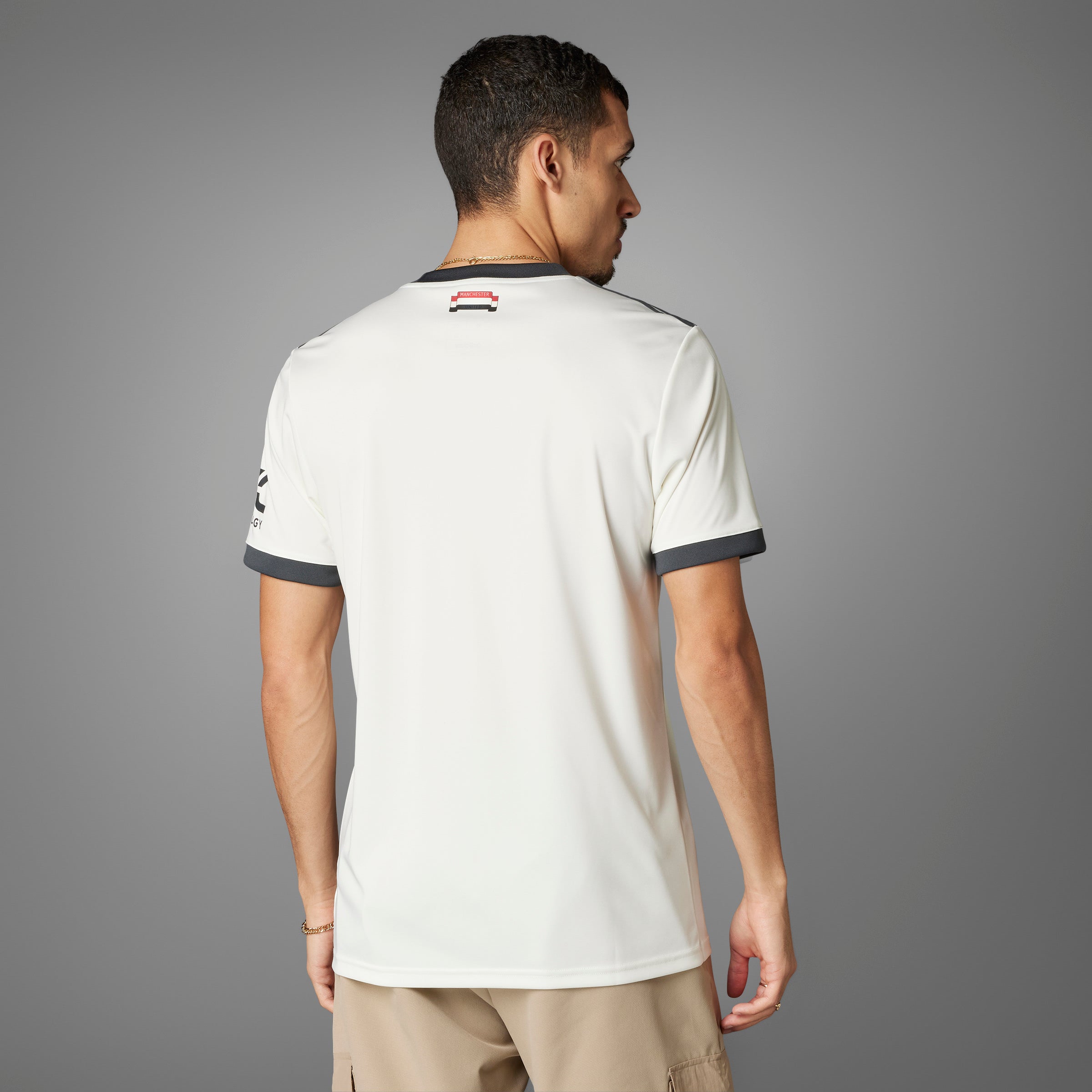 ★★Adairs★★ Manchester United 2425 Third Jersey White IY7 manunited1_600x.png?v=1723838187