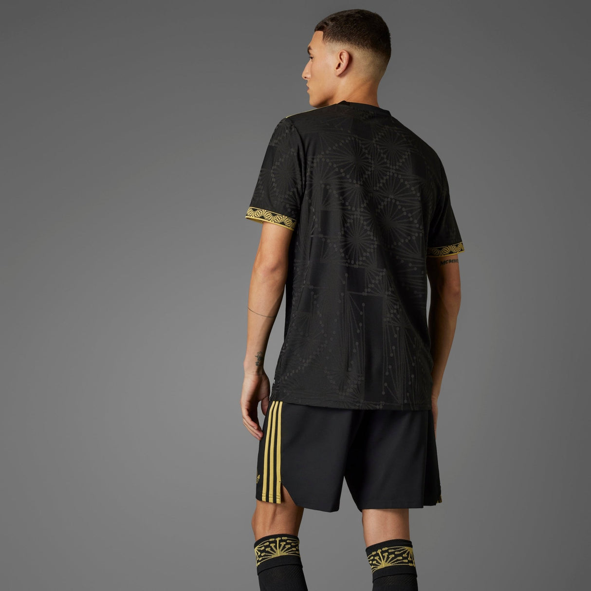 adidas Men's Mexico Gold Jersey 25 Black - Best Buy Soccer